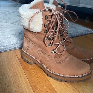 Timberland Tan Winter Boots with Lace-Up Design and Sturdy Sole